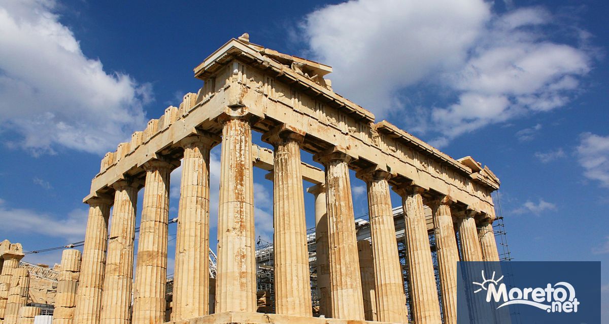 Гърция затвори горещи туристически точки и училища в Атина тъй