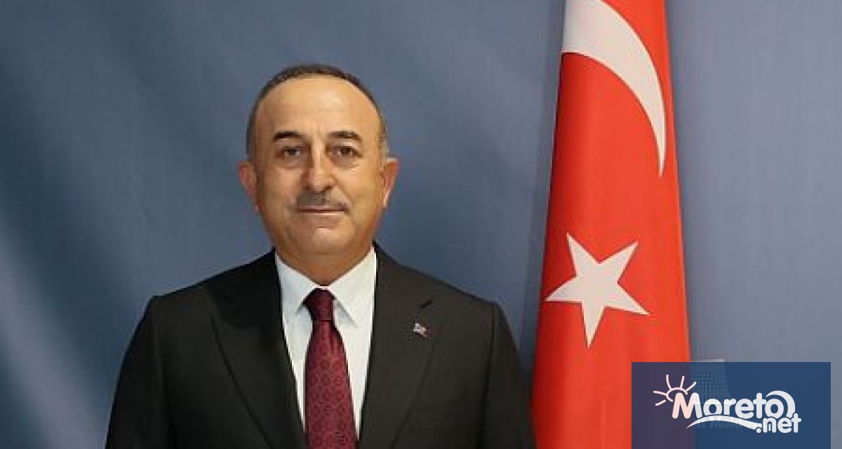 Турският министър на външните работи Мевлют Чавушоглу е разговарял с
