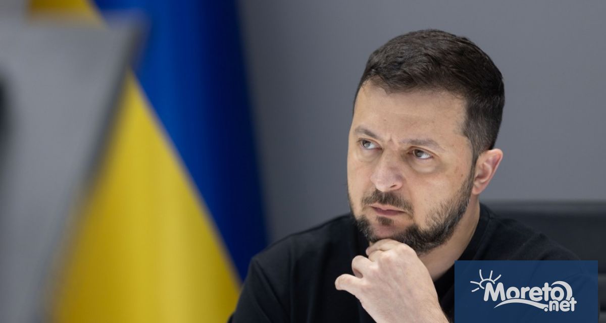 Президентът на Украйна Володимир Зеленски уволни ръководителя на службата за