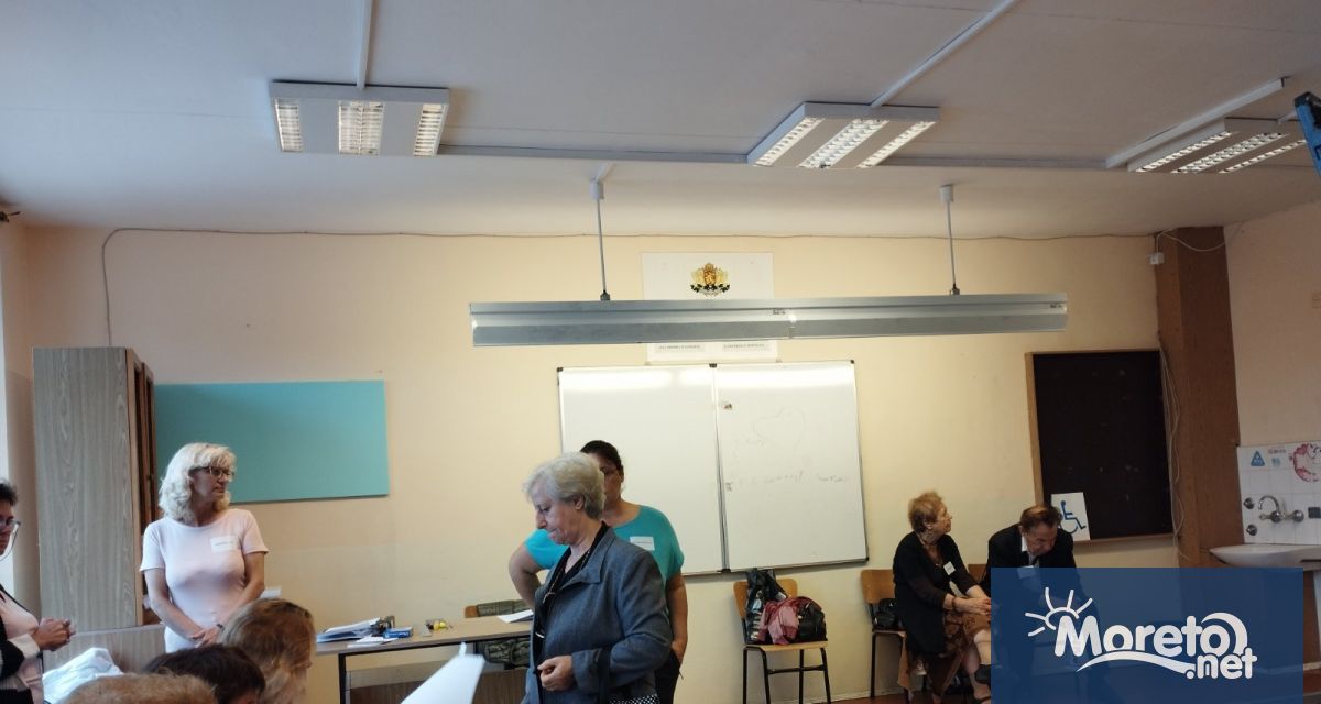 Избирателната активност във Варна към 11.00 часа е 7.64 %,