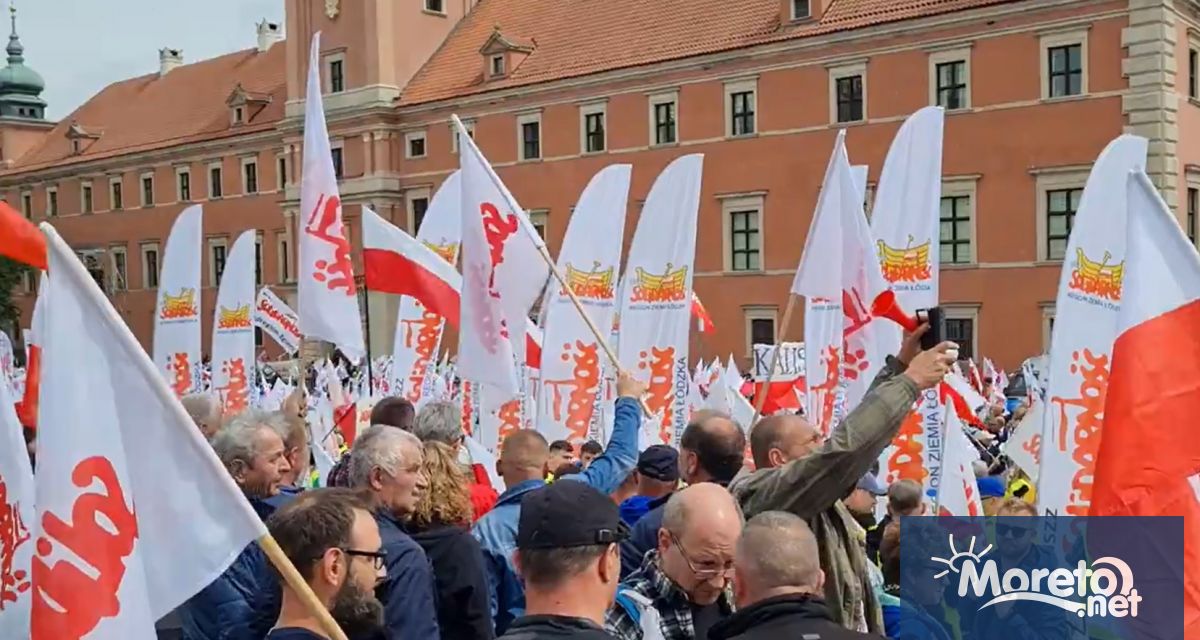 Хиляди протестираха по улиците на полската столица Варшава за да