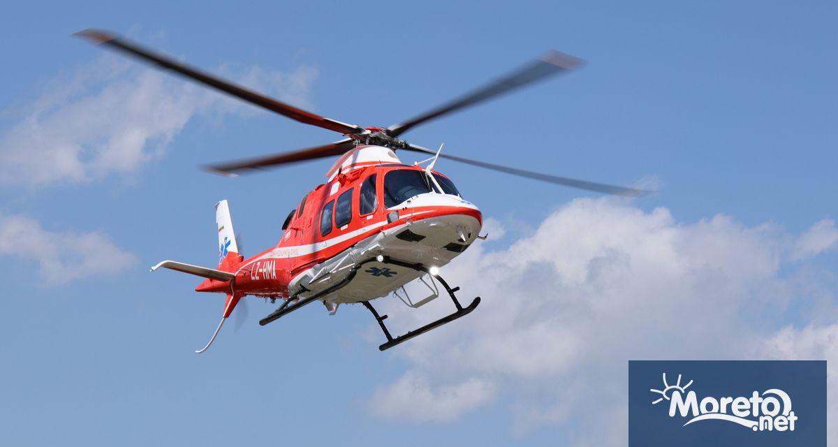 Хеликоптерът за спешна медицинска помощ е осъществи първата мисия за