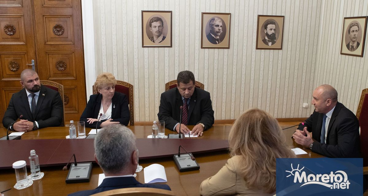 Румен Радев се срещна представители на парламентарната група на Величие