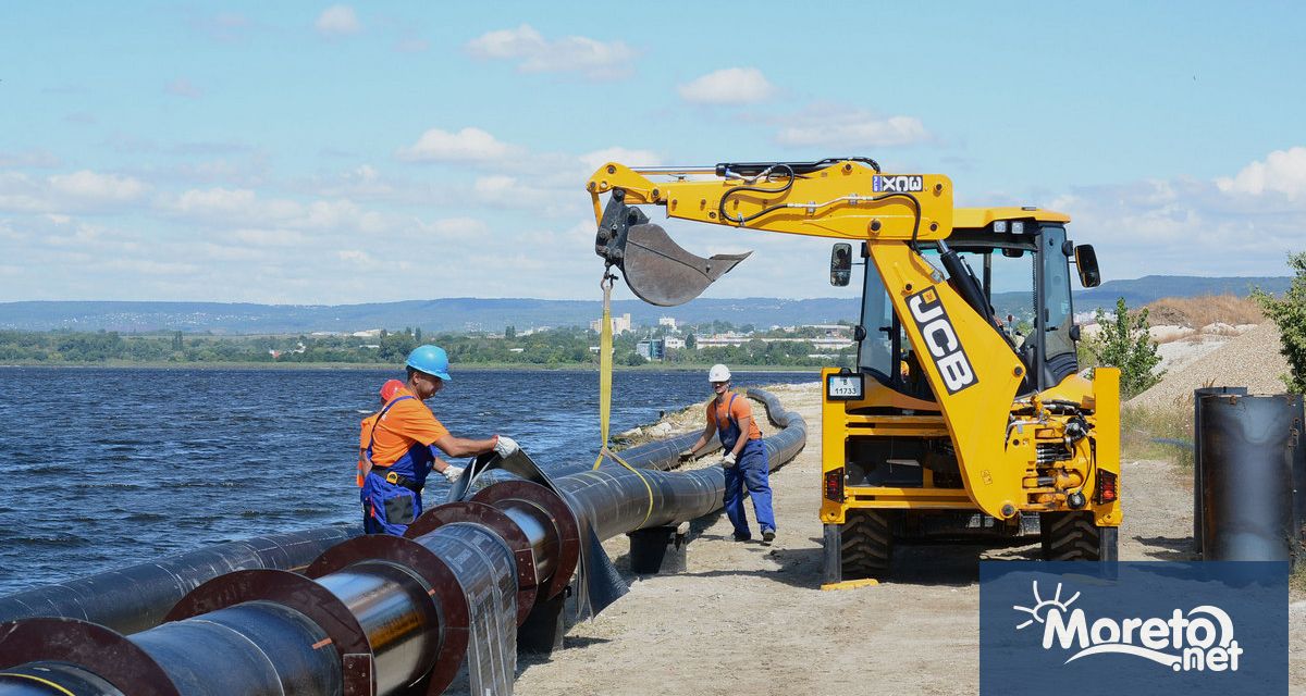 Установена е повреда на временния и основния тръбопровод във Варненското