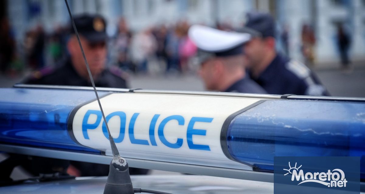 Служители на полицейското управление в Елена задържаха 23-годишен местен жител